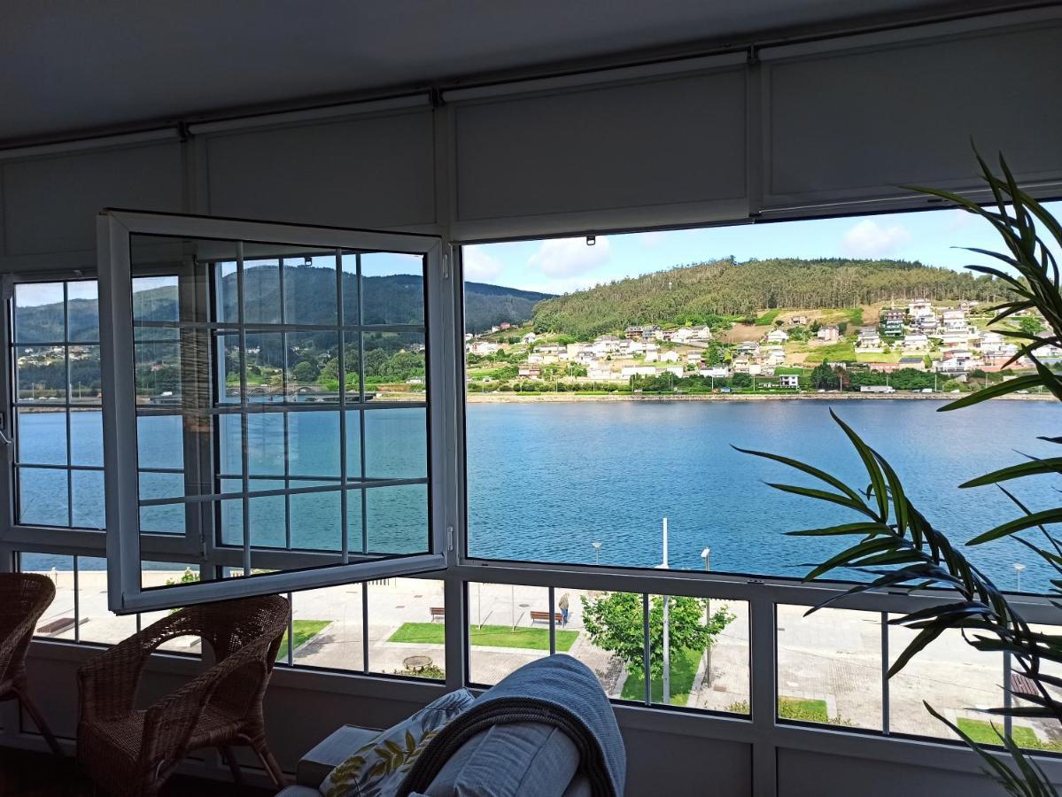 Sobre la Ría Viveiro Exterior foto